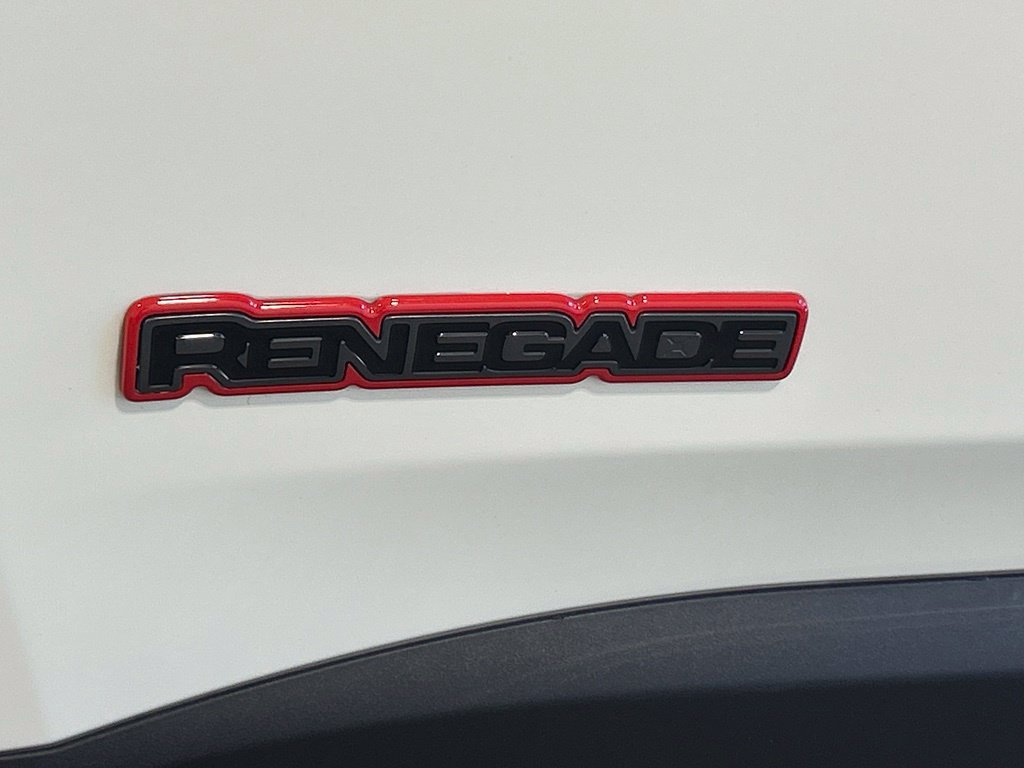 Used 2017 Jeep Renegade Trailhawk AWD/4WD image 18