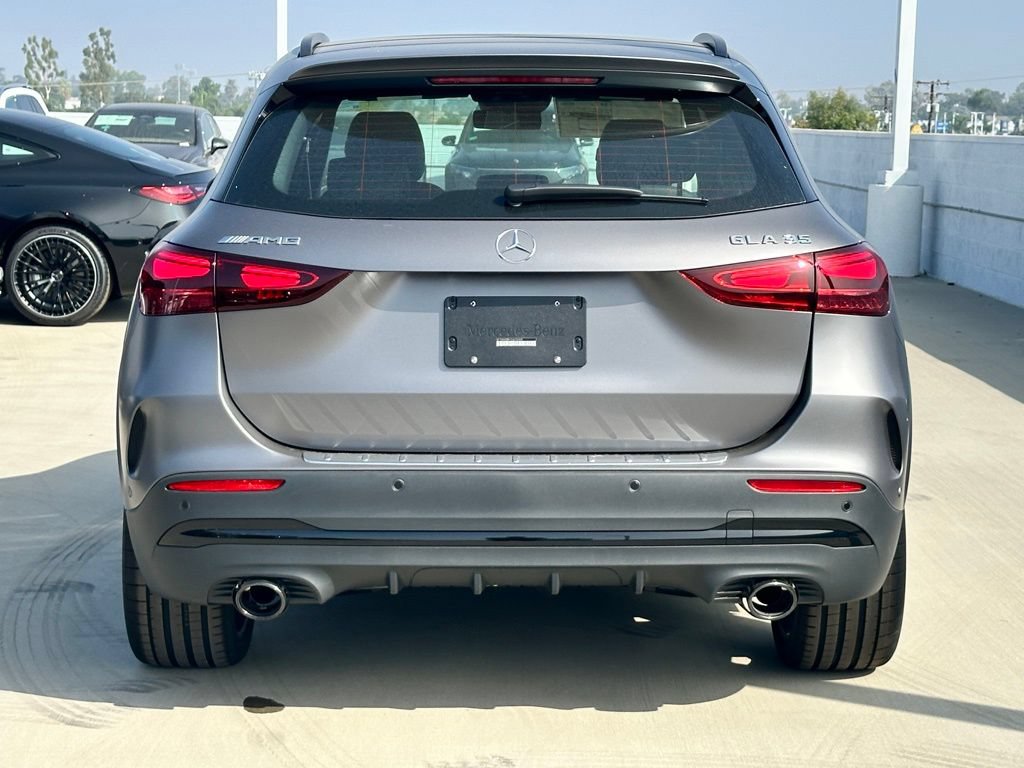 New 2025 Mercedes-Benz GLA 35 AMG 4MATIC image 11