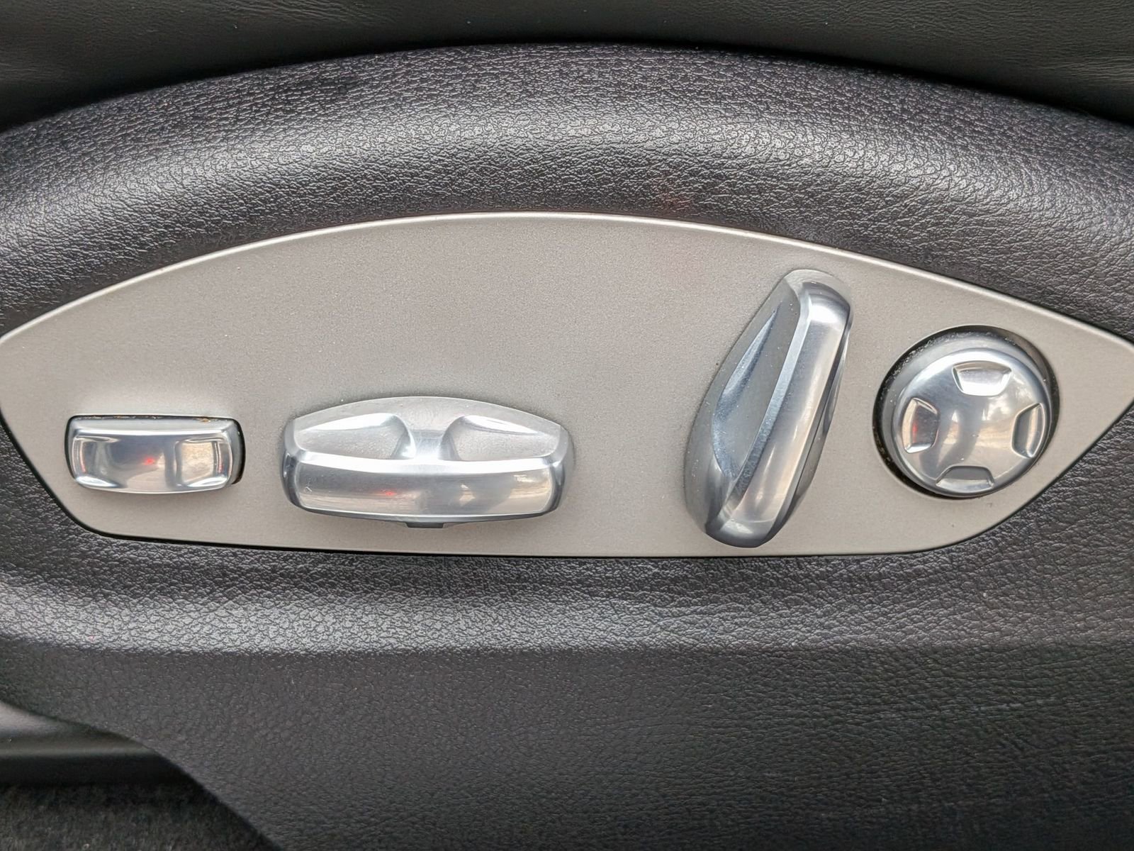 Used 2021 Porsche Macan S image 15