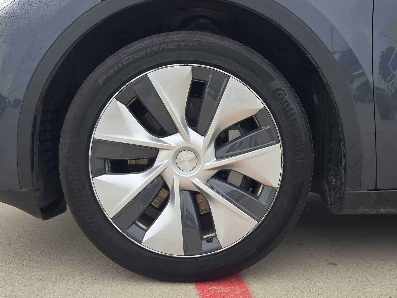 Used 2023 Tesla Model Y Long Range AWD/4WD image 12