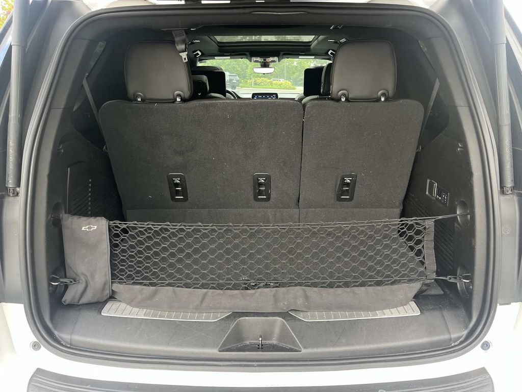 Used 2021 Chevrolet Tahoe High Country w/ Premium Package RWD image 23