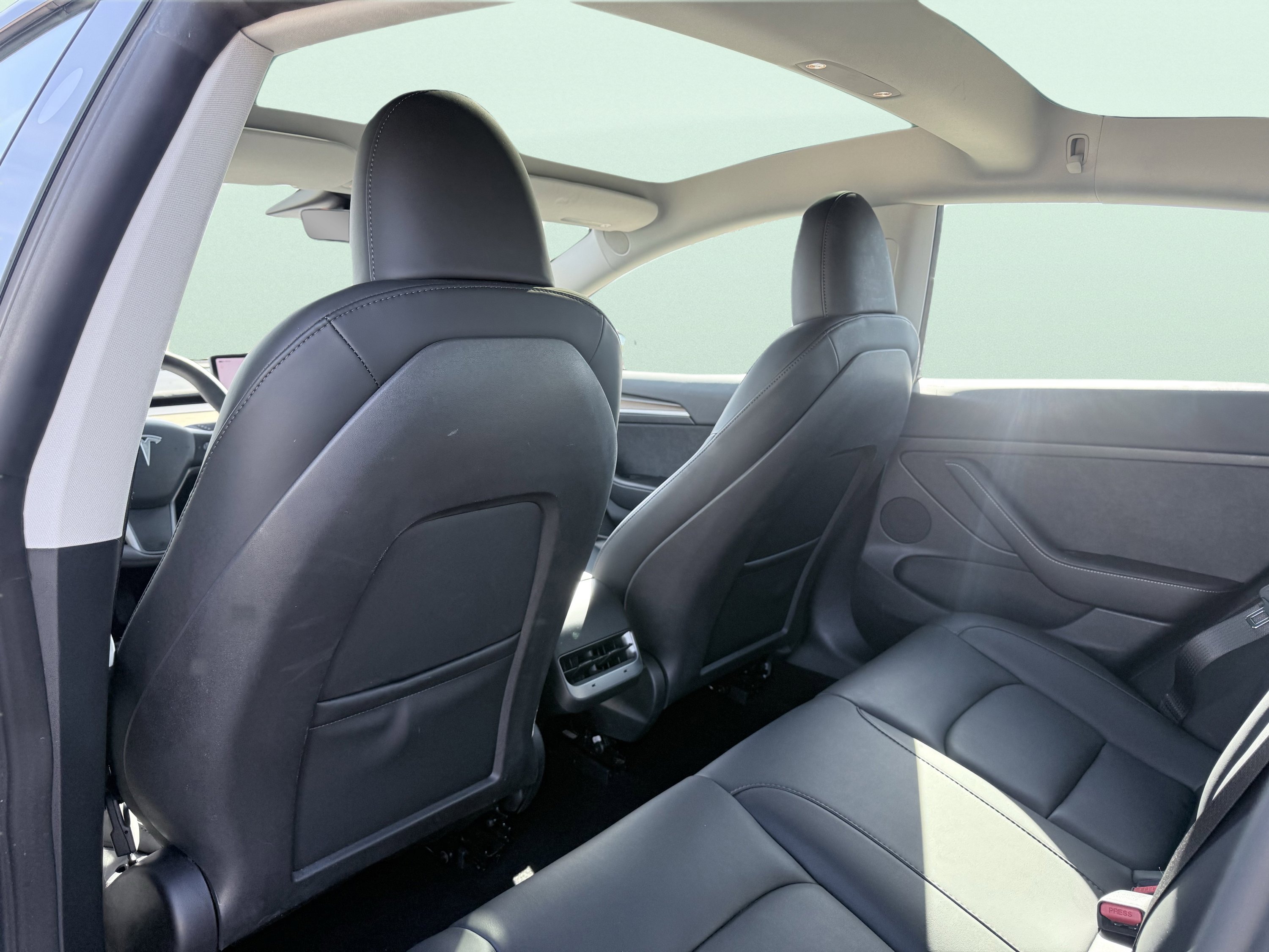 Used 2023 Tesla Model 3 Standard Range image 35