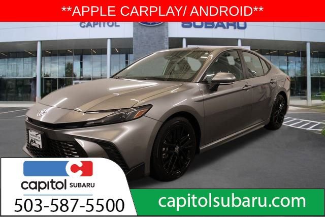 Used 2025 Toyota Camry SE image 7