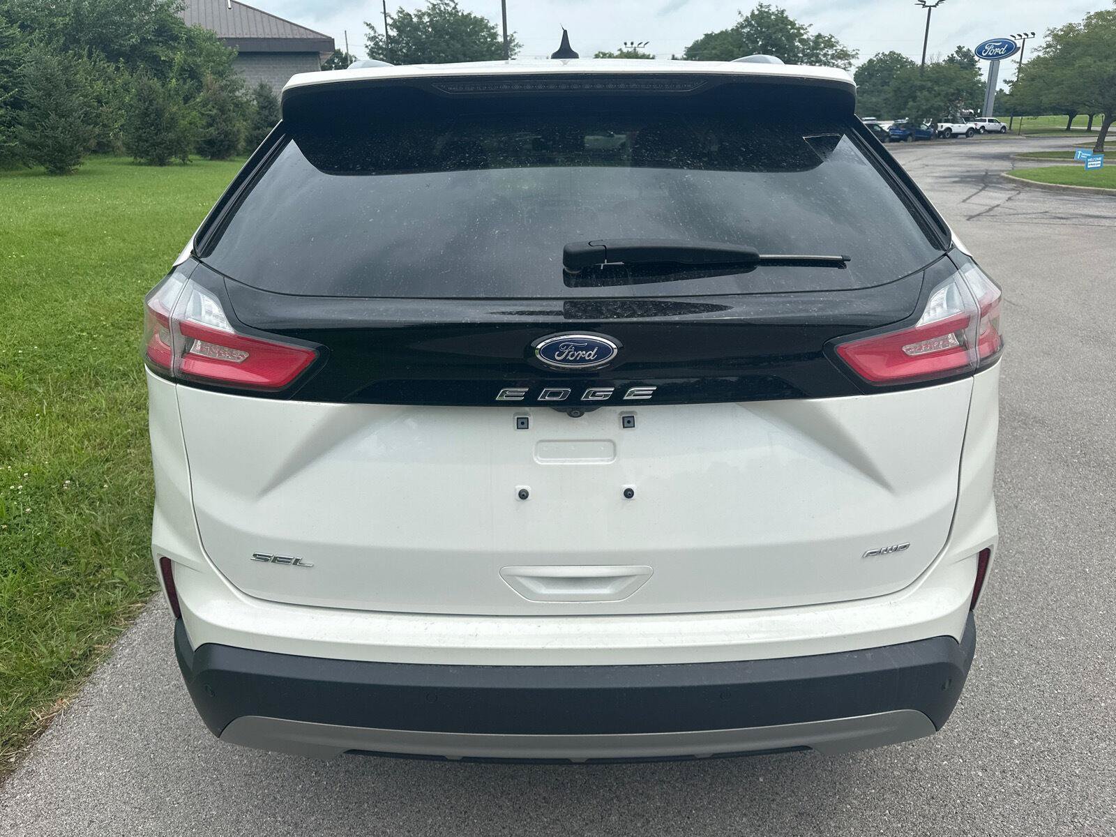 Used 2023 Ford Edge SEL w/ Convenience Package AWD/4WD image 16