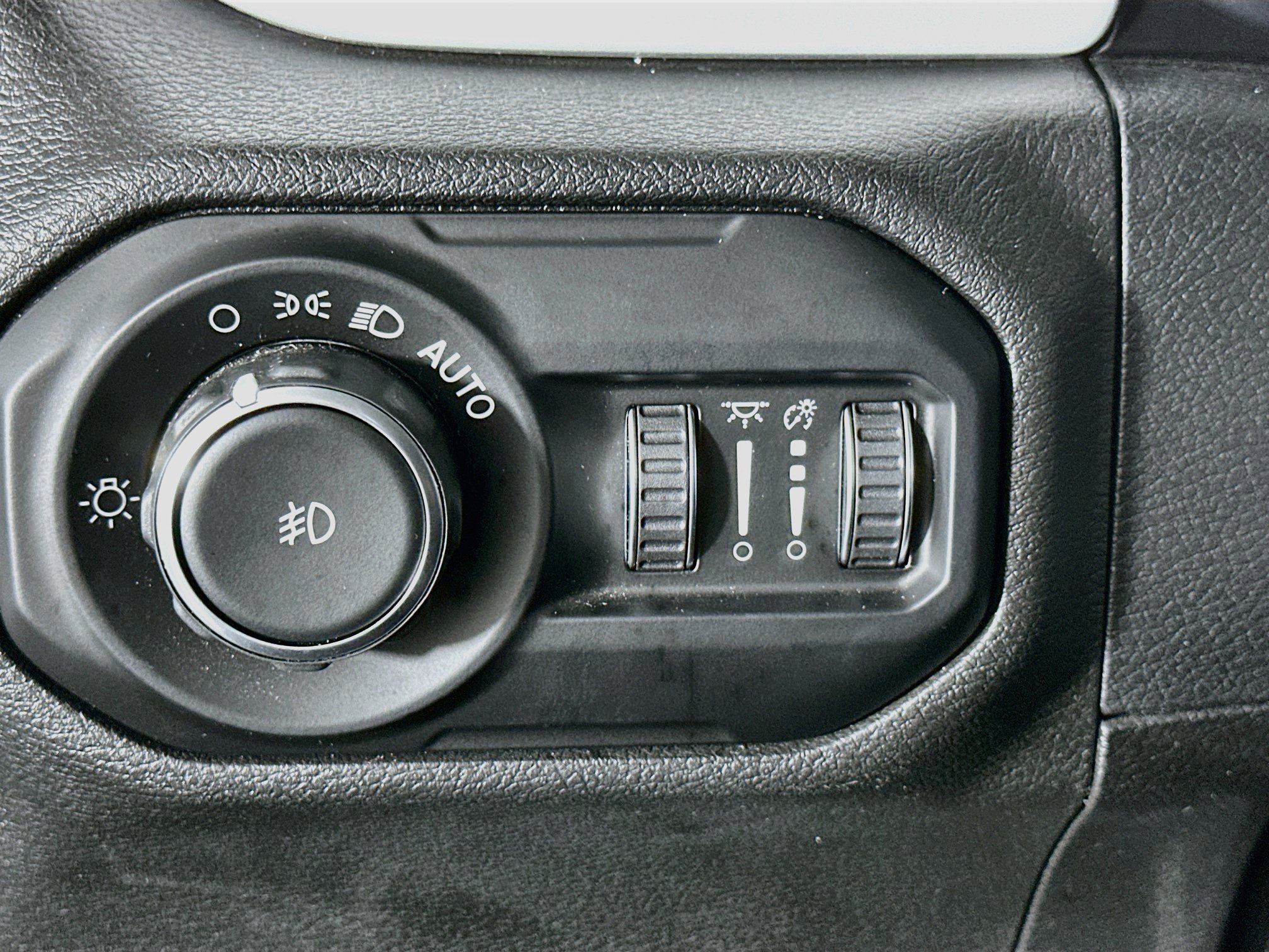 Used 2021 Jeep Wrangler Unlimited Sport AWD/4WD image 16