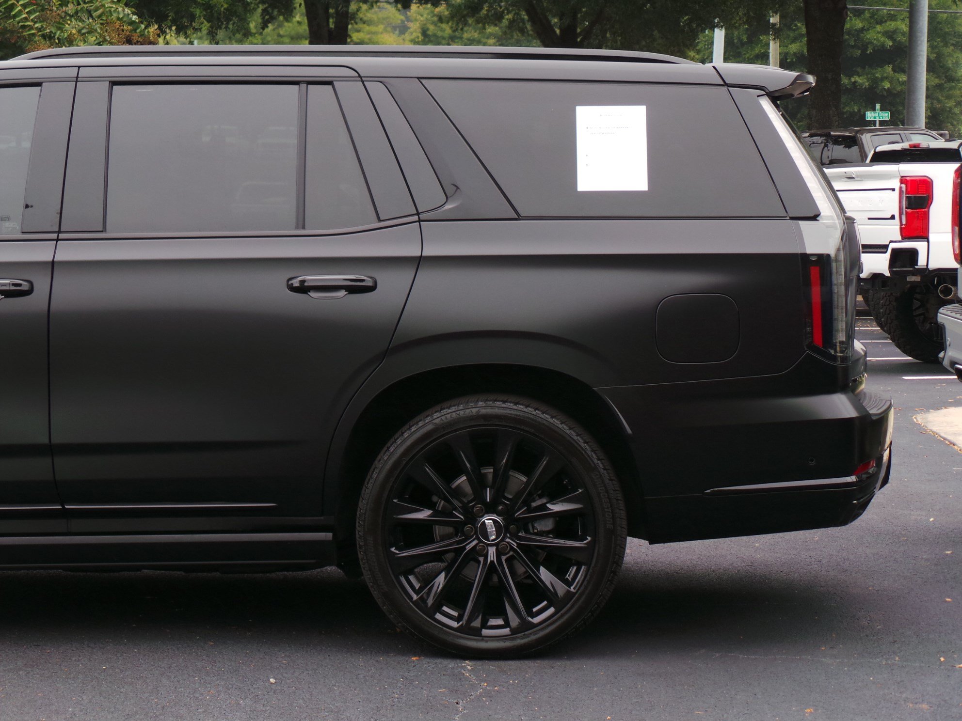 Used 2026 Cadillac Escalade Platinum Sport w/ LPO, ONYX Package AWD/4WD image 33