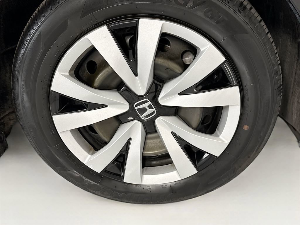 Certified 2025 Honda Civic LX image 32