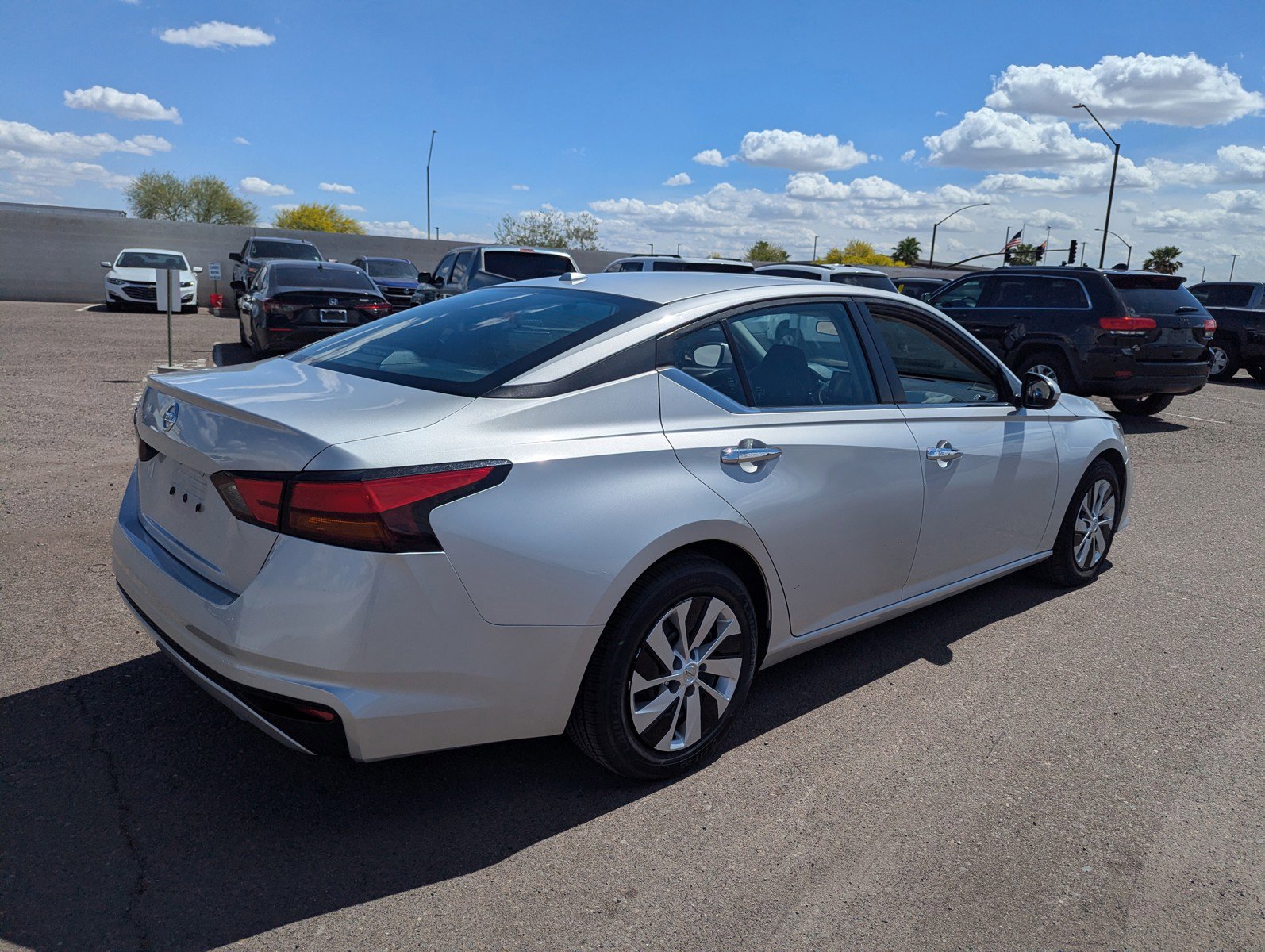 Used 2020 Nissan Altima 2.5 S image 4