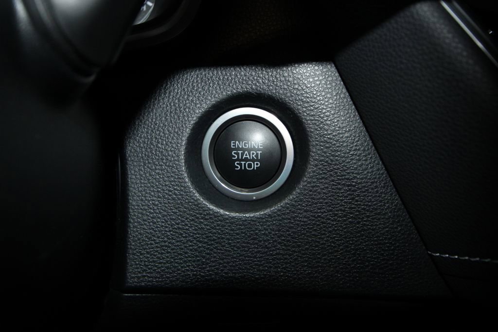 Used 2024 Toyota Corolla SE FWD image 11