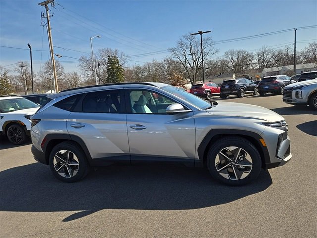 New 2025 Hyundai Tucson SEL image 5