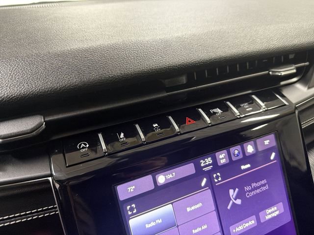 Used 2024 Jeep Grand Cherokee Laredo X image 28