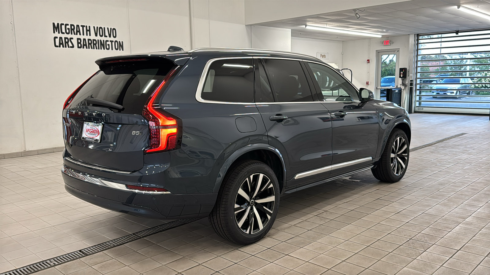 New 2027 Volvo XC60 B5 Core AWD/4WD image 5