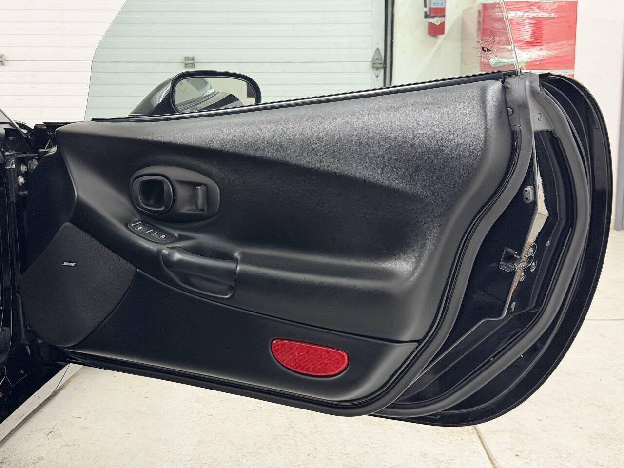Used 2001 Chevrolet Corvette Z06 RWD image 32