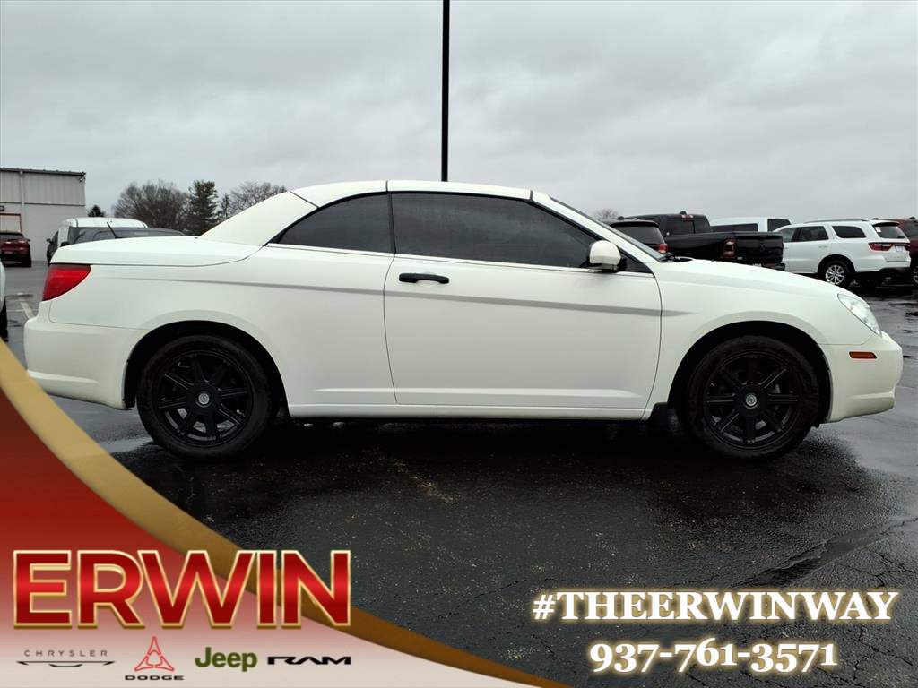 Used 2009 Chrysler Sebring Touring w/ Special Touring Group image 8