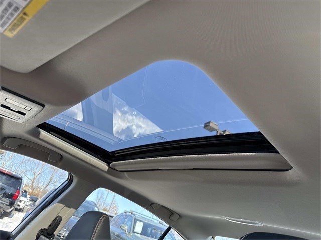 Used 2023 Nissan Altima 2.5 SR w/ SR Premium Package image 16