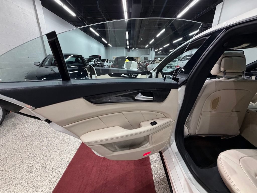 Used 2016 Mercedes-Benz CLS 400 image 27
