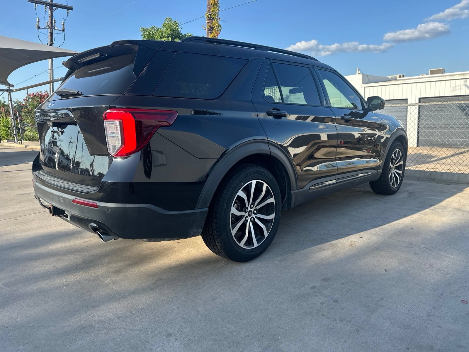 Used 2022 Ford Explorer ST-Line w/ Class IV Trailer Tow Package RWD image 7