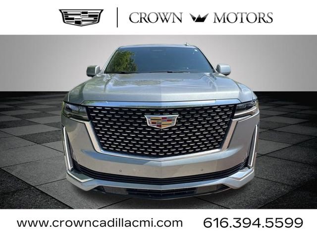 Used 2024 Cadillac Escalade Premium Luxury AWD/4WD image 2