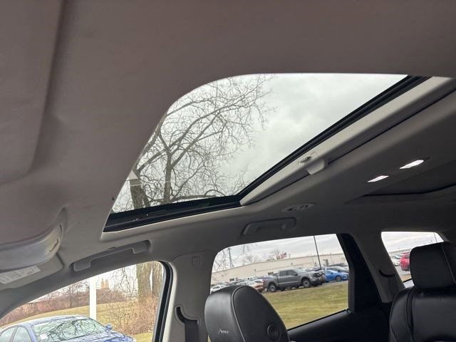 Used 2020 Buick Enclave Avenir w/ Avenir Technology Package image 30