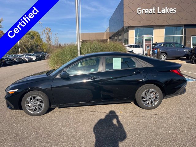 Used 2024 Hyundai Elantra SEL FWD image 3