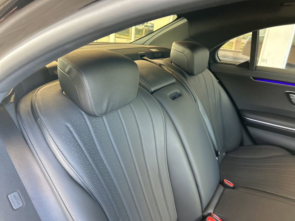 Used 2023 Mercedes-Benz S 500 4MATIC w/ AMG Line image 32