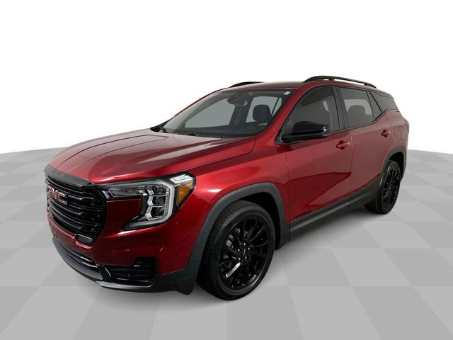 Used 2023 GMC Terrain SLE w/ Driver Convenience Package image 4
