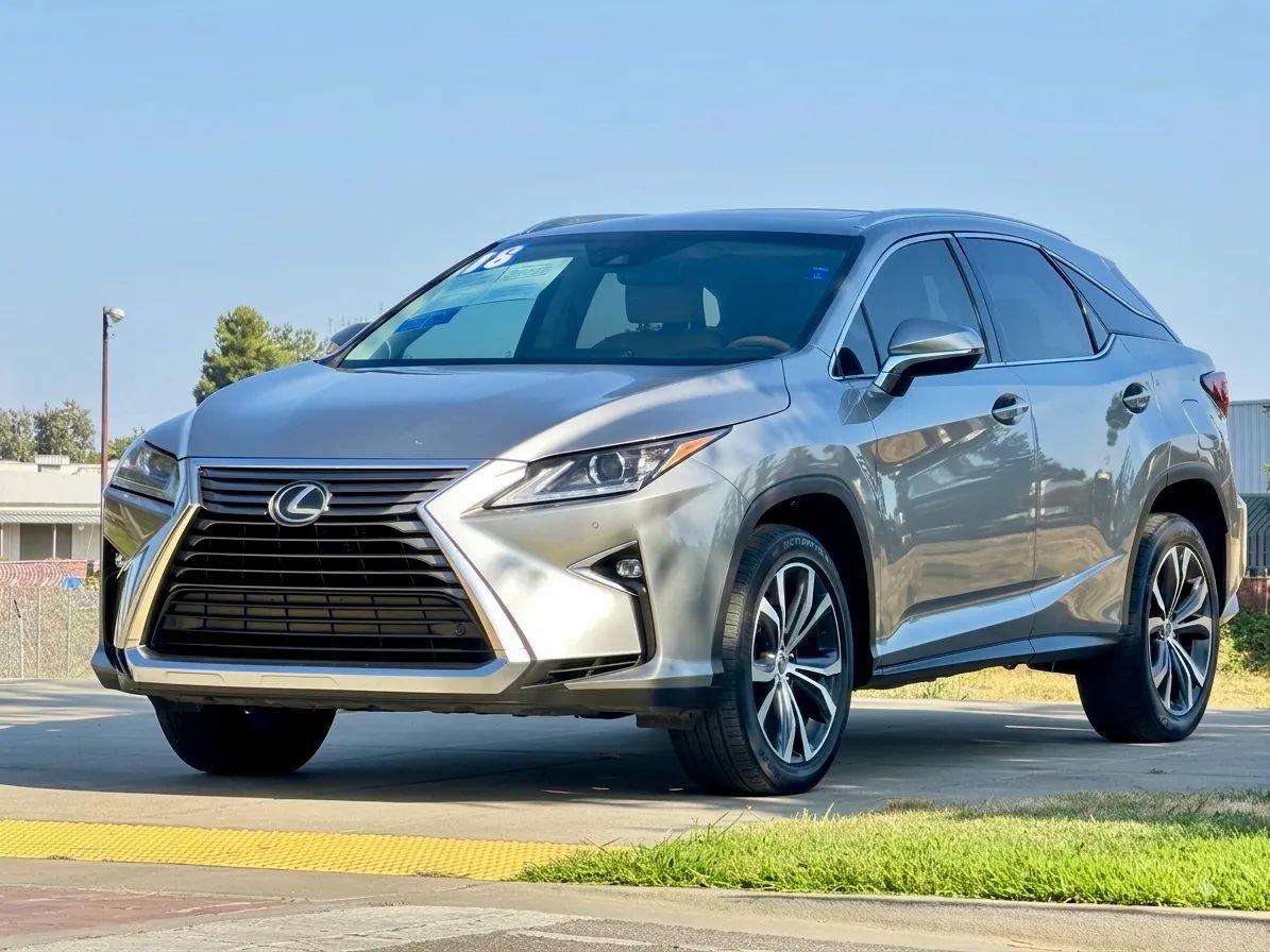 Used 2018 Lexus RX 350 AWD w/ Premium Package image 3