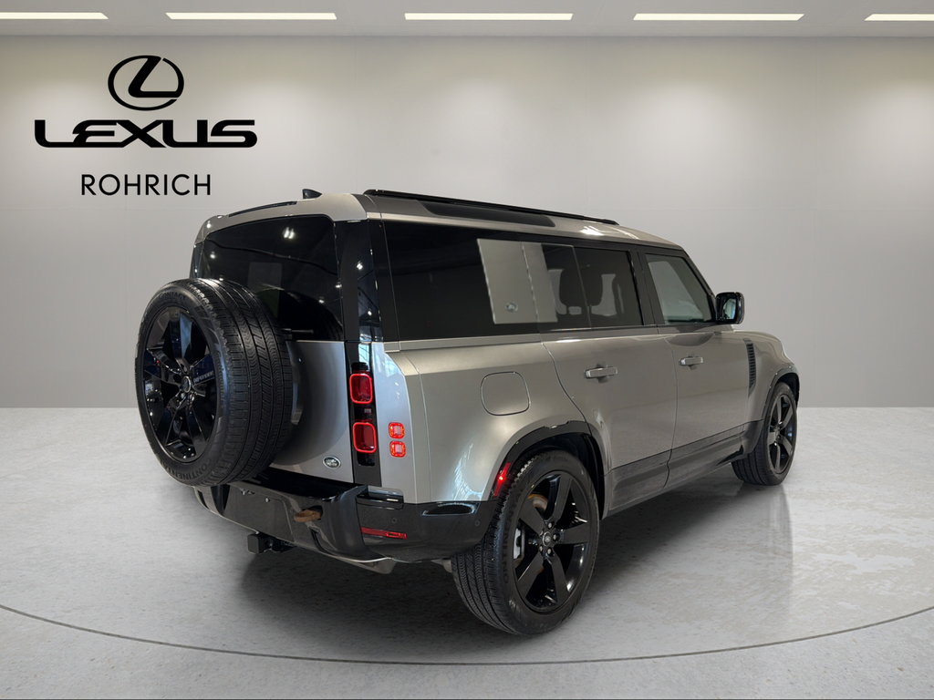Used 2023 Land Rover Defender 110 X-Dynamic SE AWD/4WD image 6