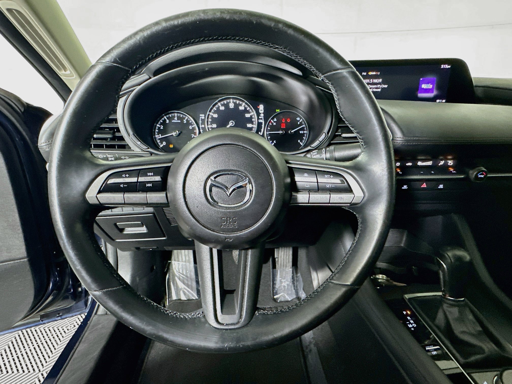 Used 2021 MAZDA MAZDA3 s FWD image 15