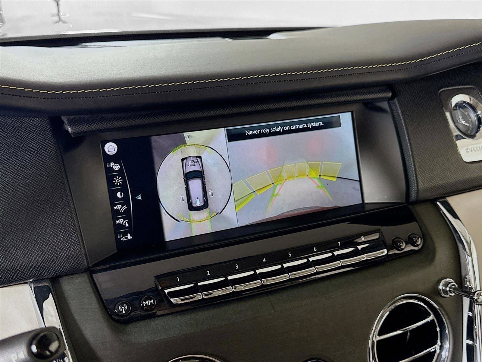 Used 2021 Rolls-Royce Cullinan image 20