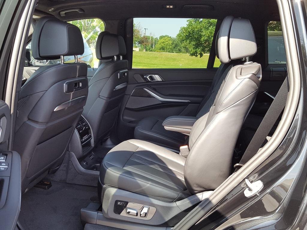 New 2026 BMW X7 M60i image 7