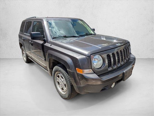 Used 2016 Jeep Patriot Sport w/ Power Value Group AWD/4WD image 2