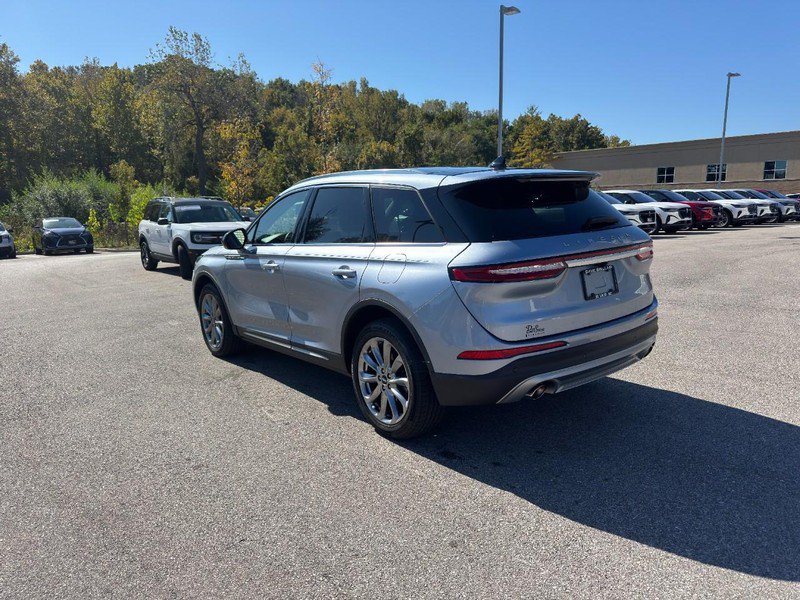 Used 2022 Lincoln Corsair FWD w/ Premium Package image 6