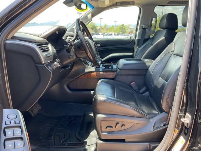 Used 2018 Chevrolet Suburban Premier AWD/4WD image 11