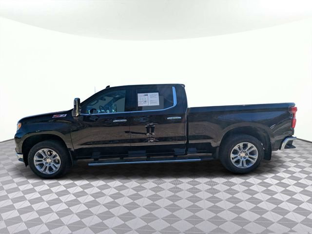 Used 2025 Chevrolet Silverado 1500 LTZ image 6