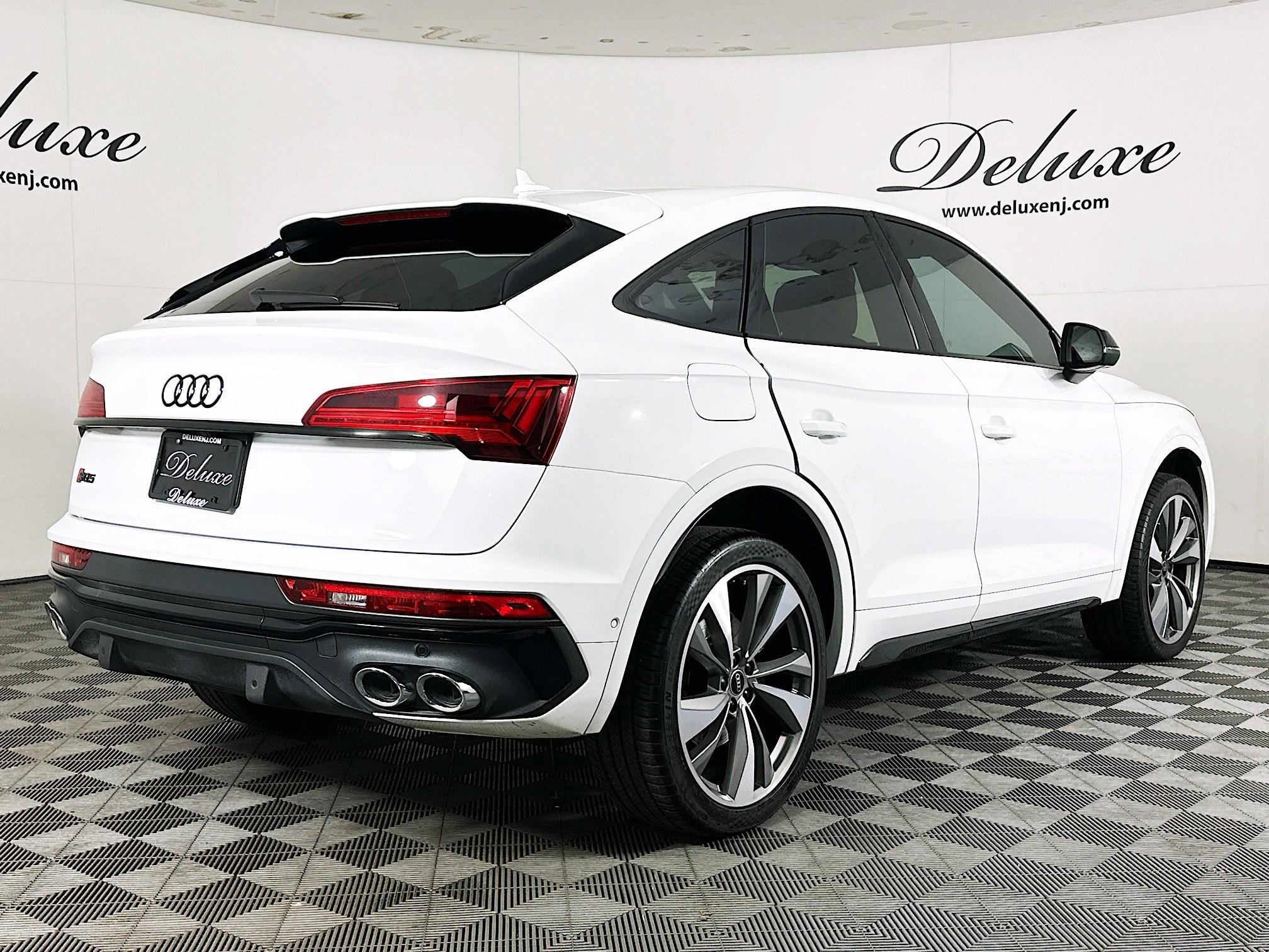 Used 2023 Audi SQ5 Prestige w/ Prestige Package image 6