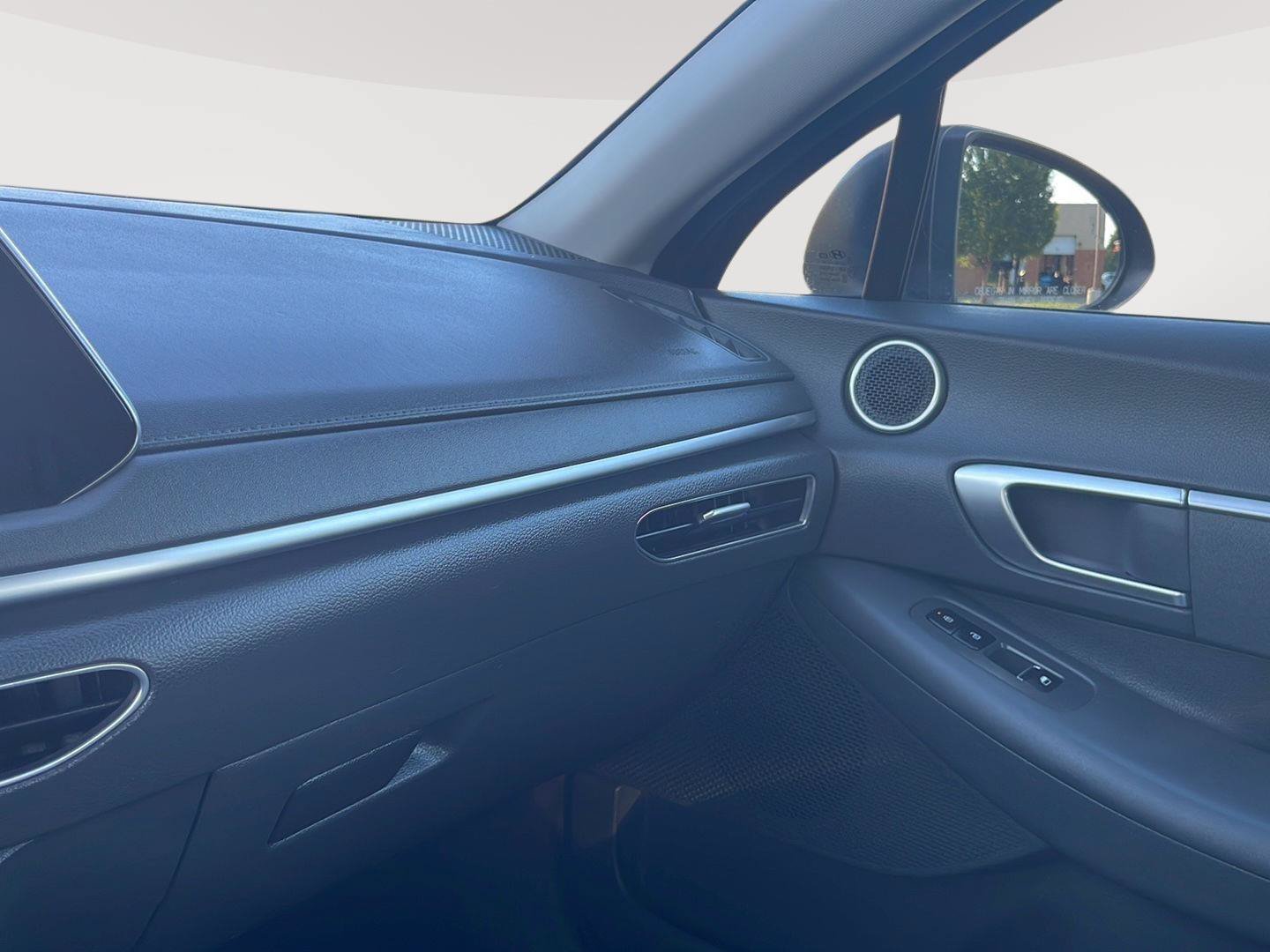 Used 2022 Hyundai Sonata SE FWD image 28