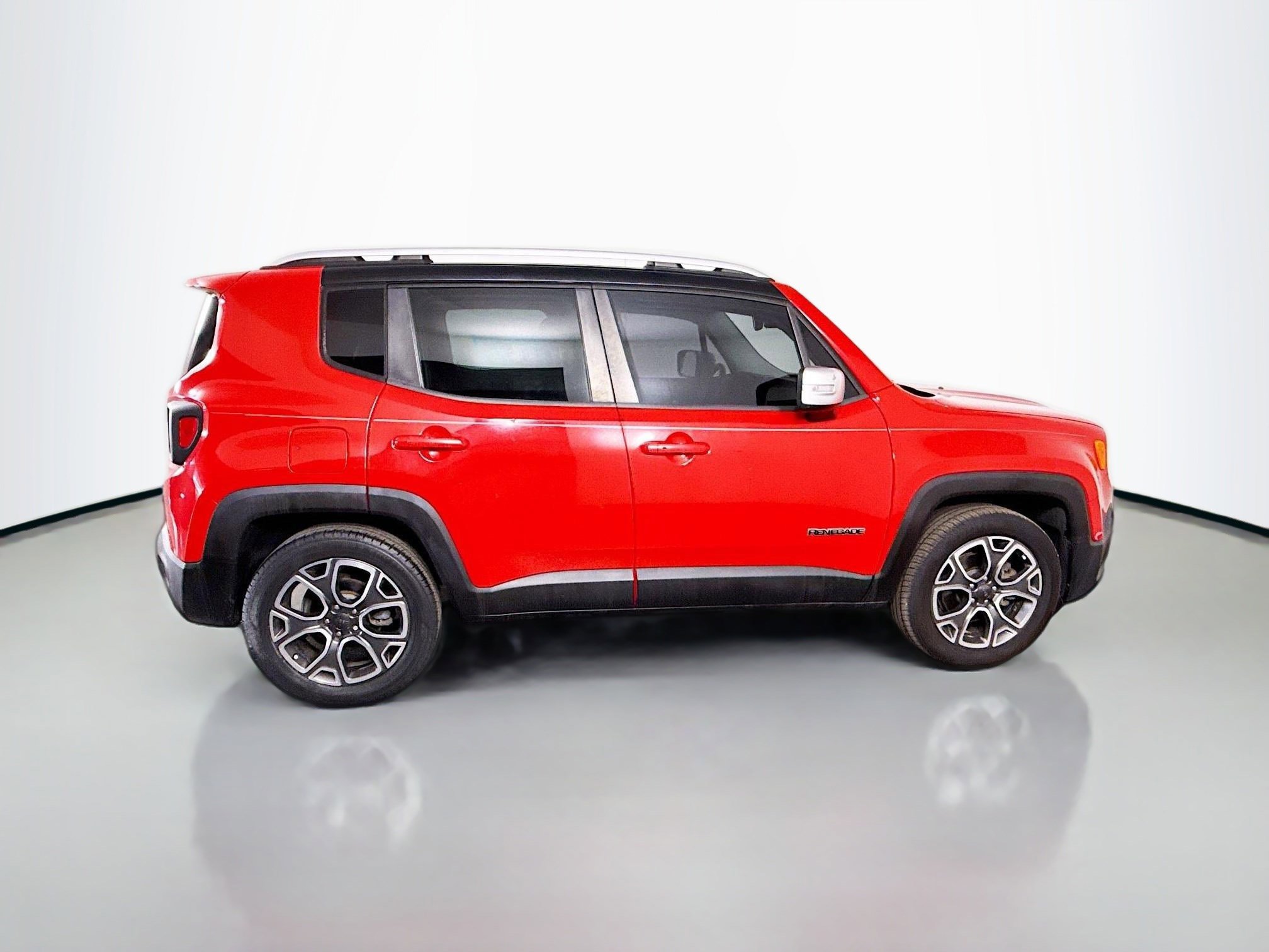 Used 2016 Jeep Renegade Limited image 11