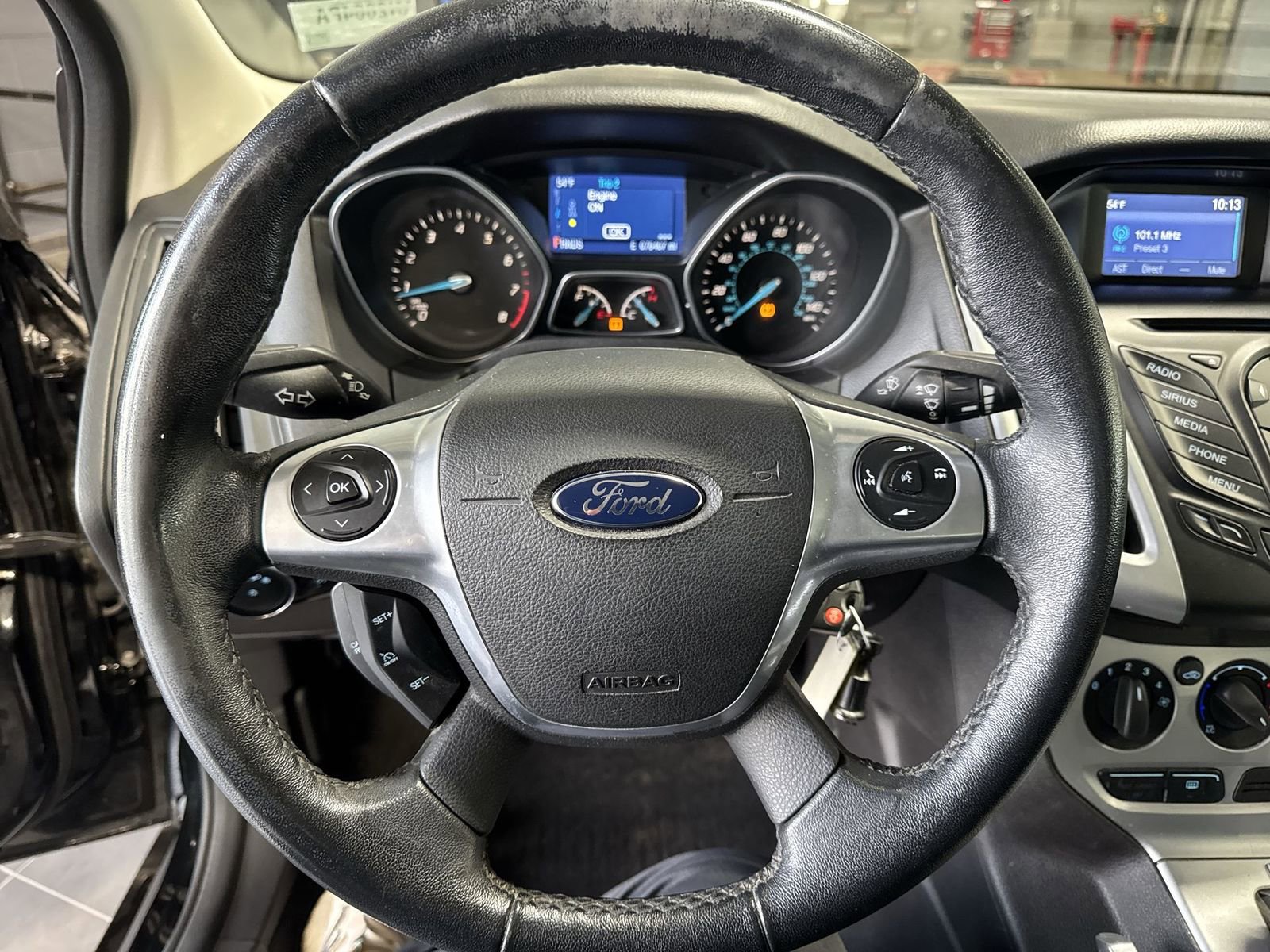 Used 2014 Ford Focus SE w/ Equipment Group 201A FWD image 17