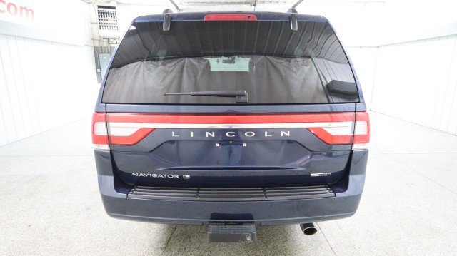 Used 2016 Lincoln Navigator L Select image 8