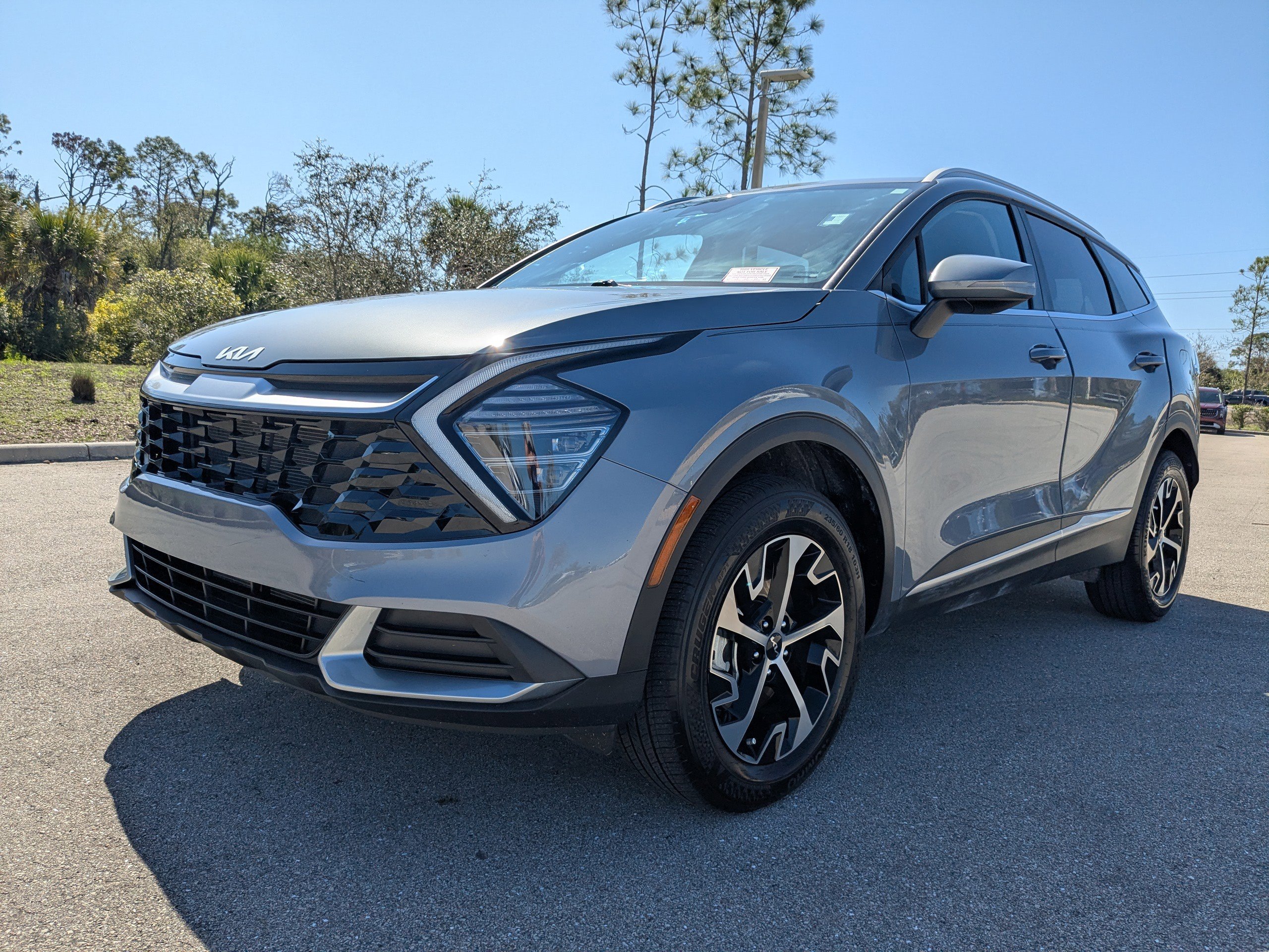 Certified 2024 Kia Sportage EX image 9