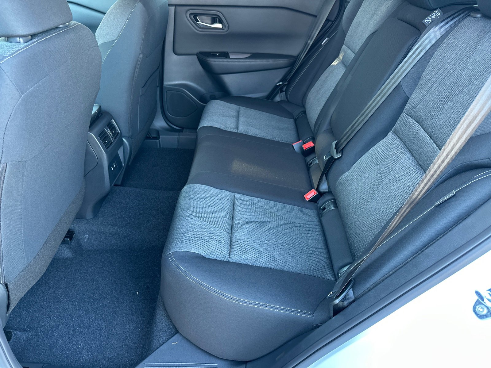 New 2026 Nissan Rogue SV image 21