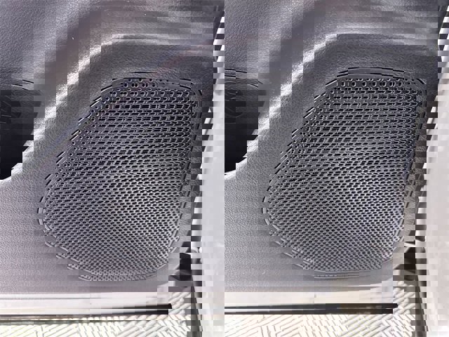 Used 2021 Nissan Rogue SV w/ Premium Package image 25