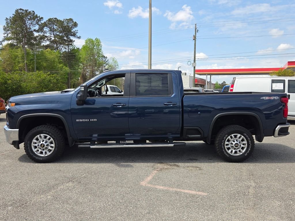 Certified 2022 Chevrolet Silverado 2500 LT w/ Convenience Package image 2