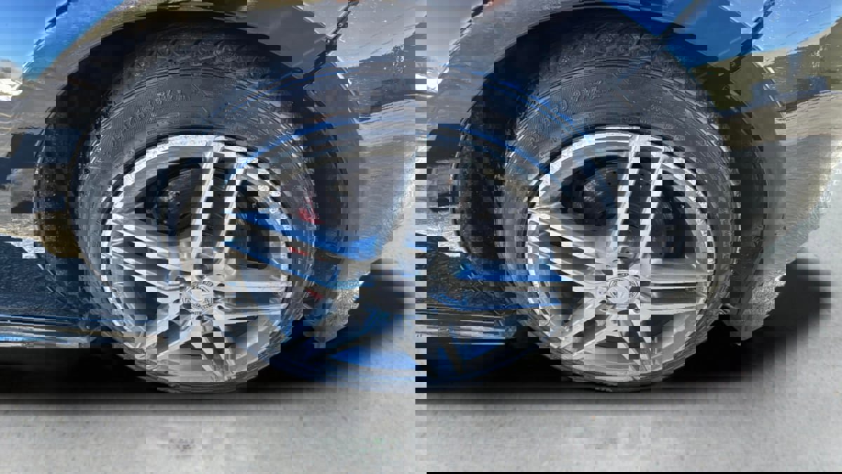 Used 2016 Mercedes-Benz E 350 4MATIC Sedan image 18