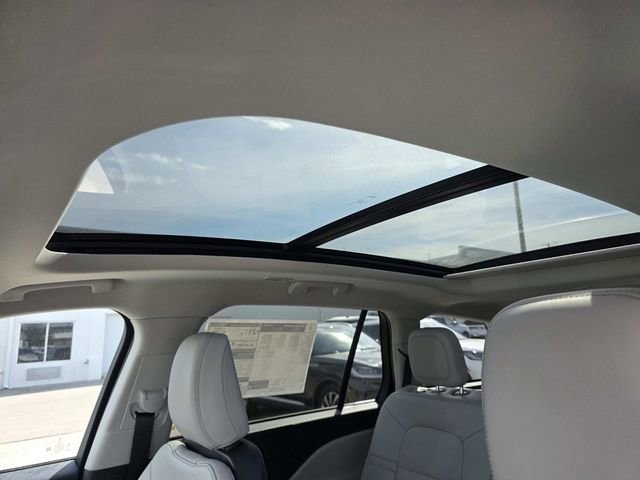 New 2026 Lincoln Aviator 2WD image 9