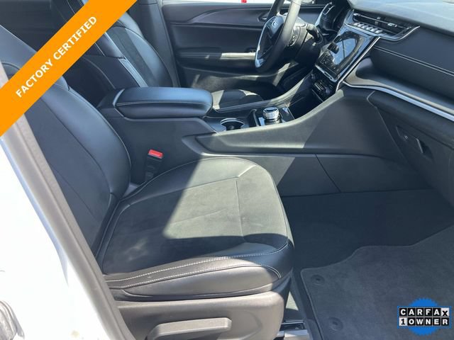 Used 2024 Jeep Grand Cherokee L Altitude AWD/4WD image 23