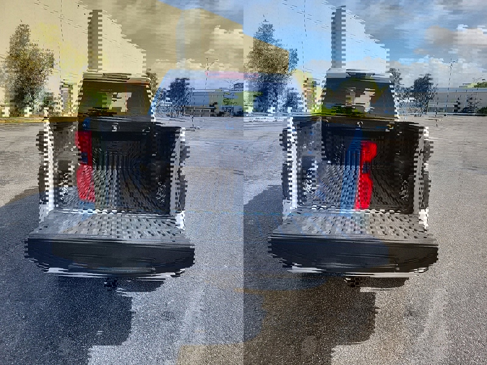 Used 2022 Chevrolet Silverado 1500 RST w/ Safety Package image 7