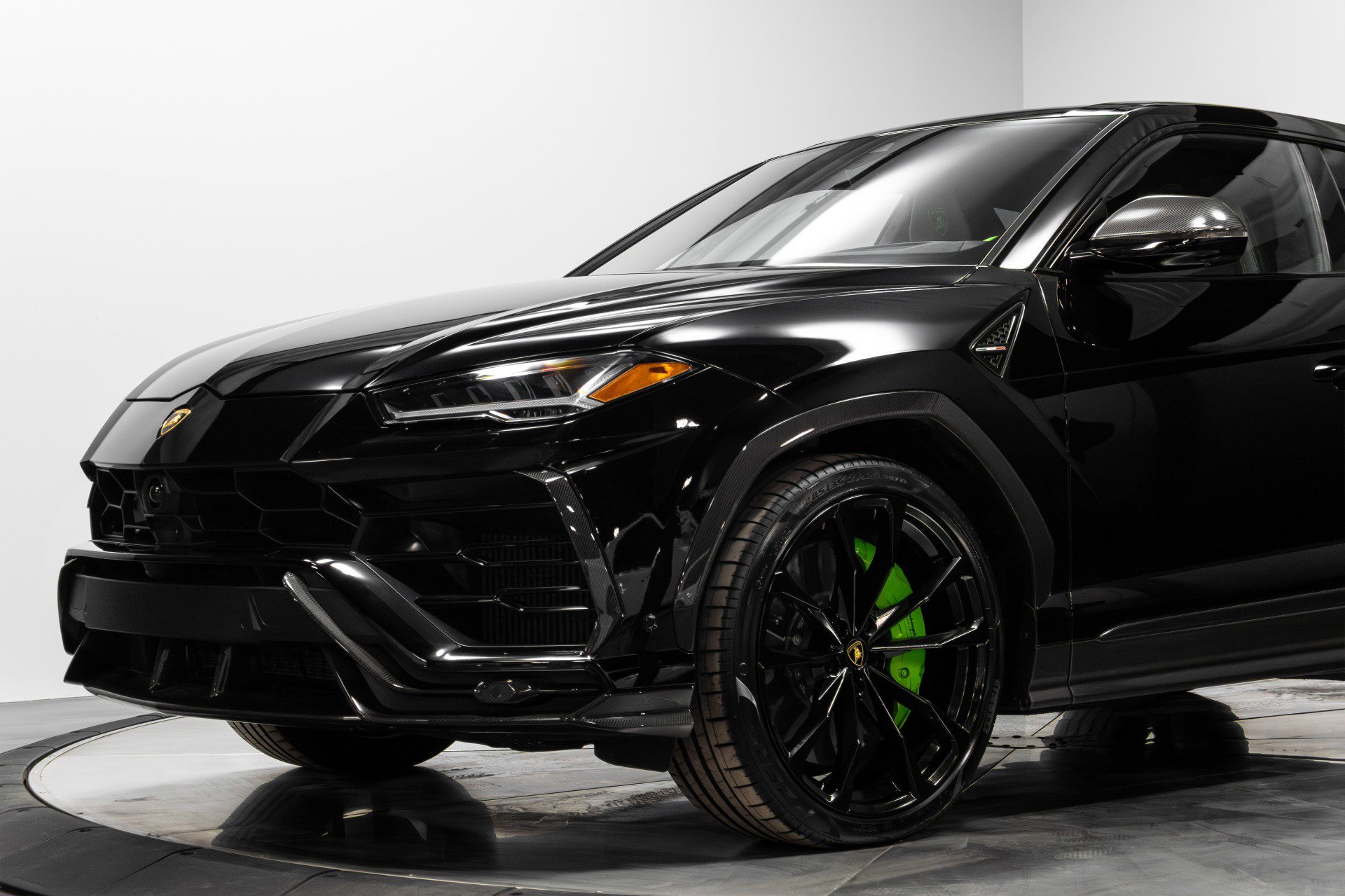 Used 2022 Lamborghini Urus image 4