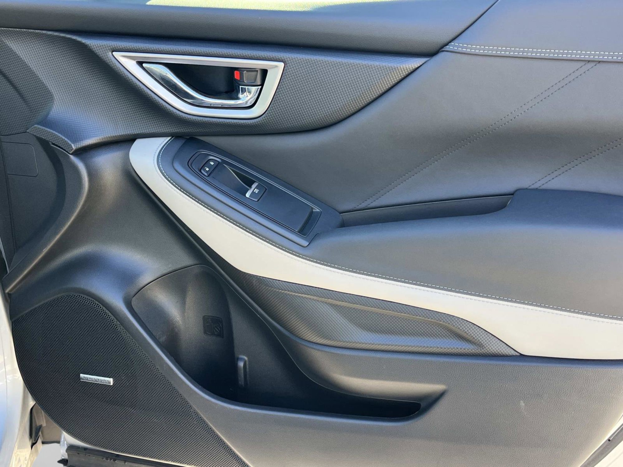 Used 2022 Subaru Forester Limited image 37